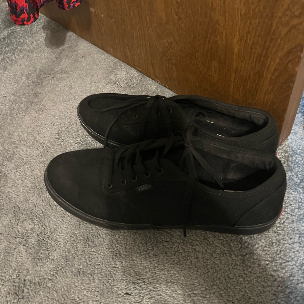 Black size 10 vans